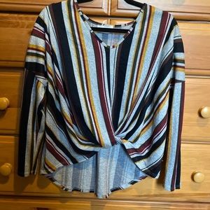 4/25$ Lavender Field Knotted Hem Long Sleeve